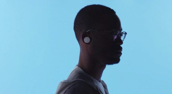 Microsoft&rsquo;s wireless Surface Earbuds