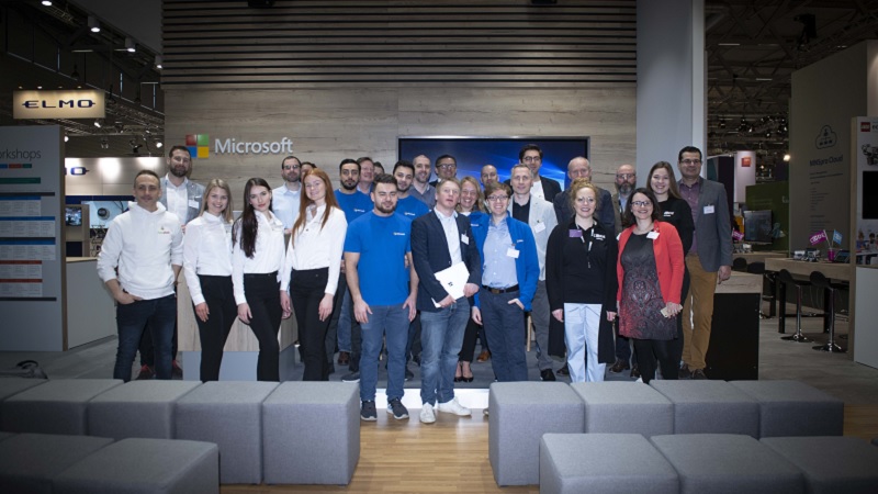 Microsoft-Mitarbeiter auf dem Microsoft-Stand auf der didacta 2019 Microsoft-Mitarbeiter auf dem Microsoft-Stand auf der didacta 2019