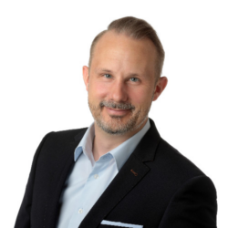 Das Bild zeigt Jörg Barhtolomy, Mitarbeiter bei Microsoft Germany