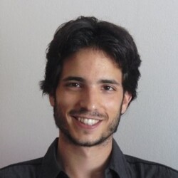 Igal Amster headshot