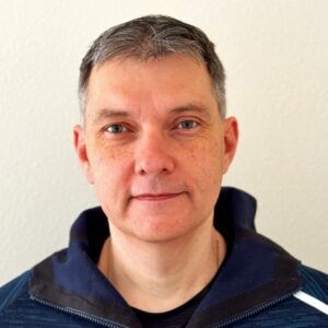 Aleksey Sinyagin headshot