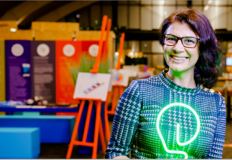Marina Birkman holding a lightbulb