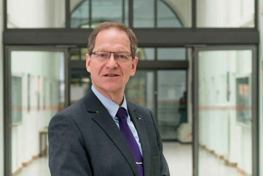 Prof. Dr. rer. pol. habil. Eric Schoop, Professur f&uuml;r Wirtschaftsinformatik, insb. Informationsmanagement