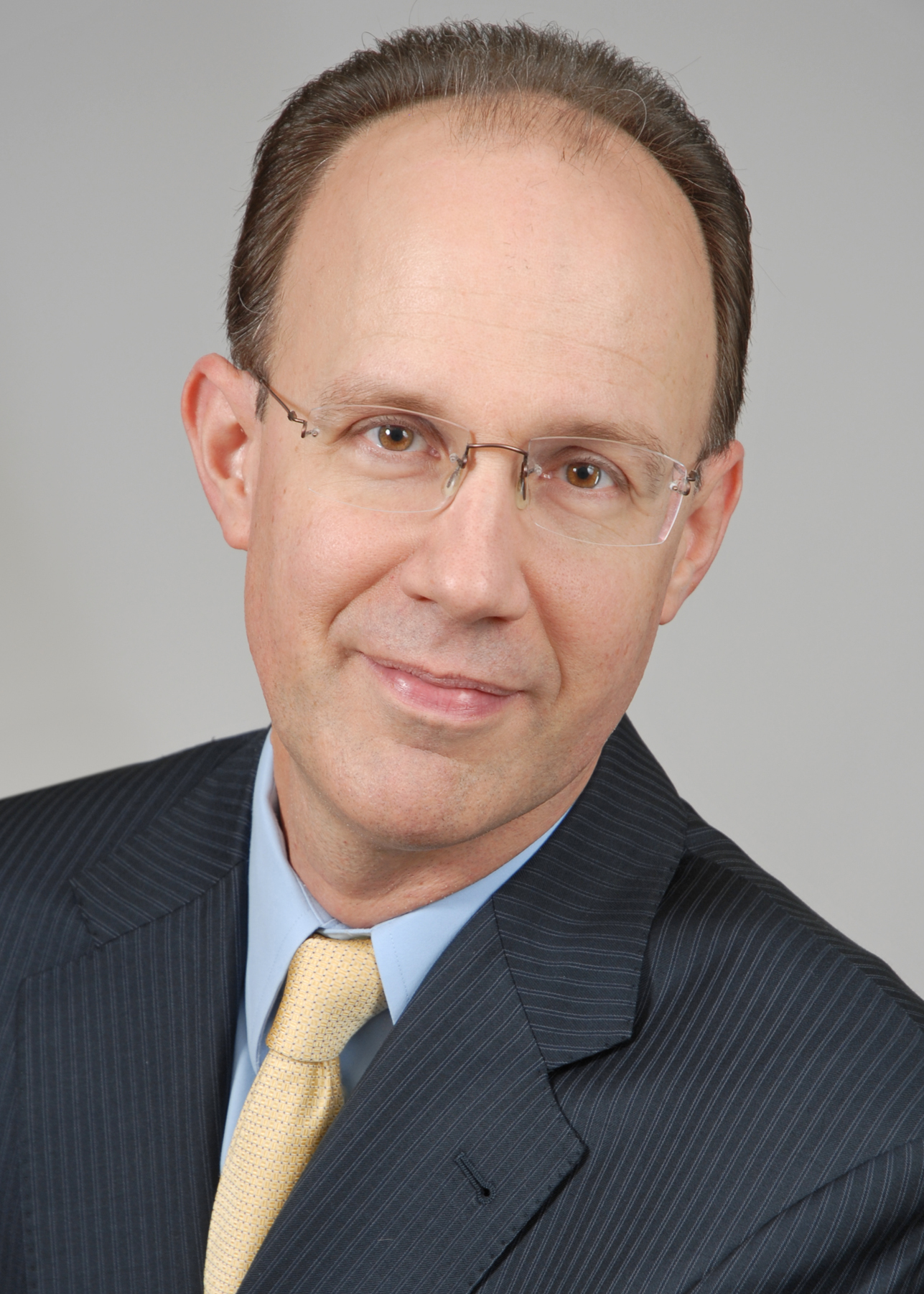 Andrew-Comas-Headshot