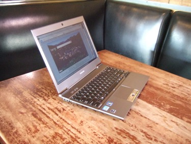 1 picture of a laptop