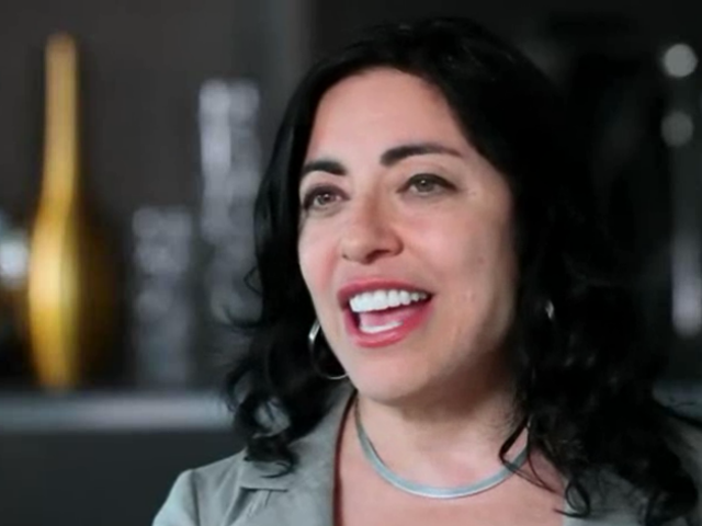 Jennifer Tour Chayes smiling for the camera