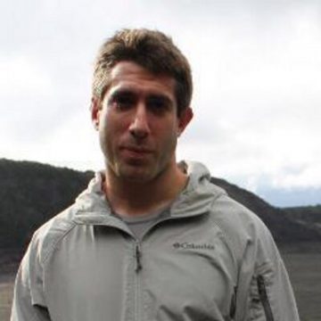 Portrait of Ian Simon