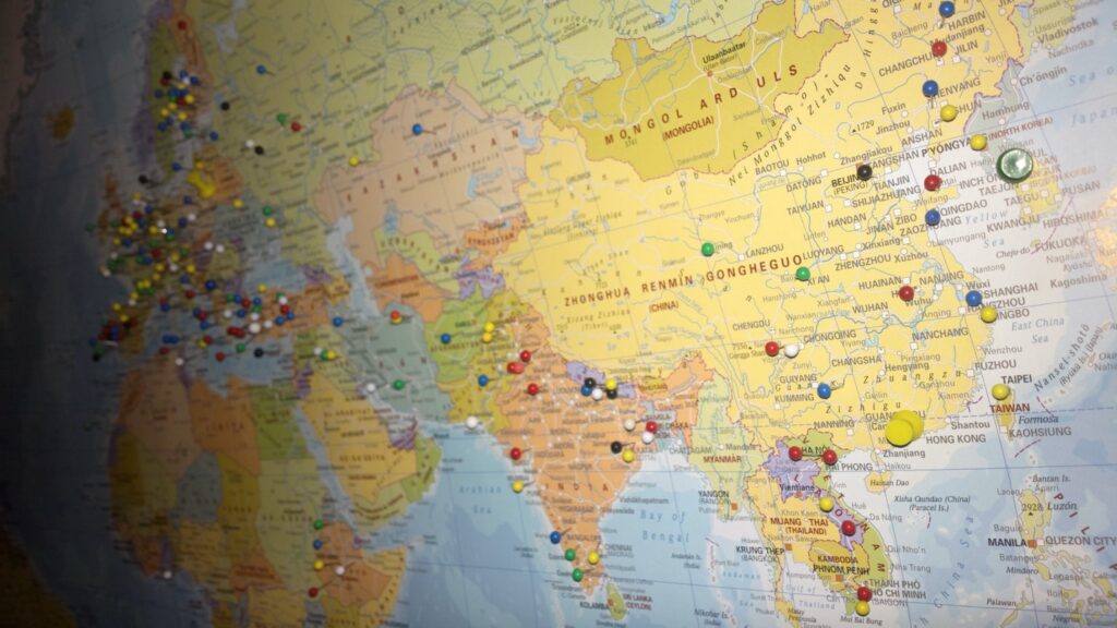 Recruite candidates from around the world