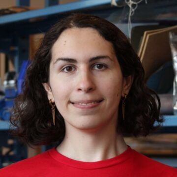 Tan Gemicioglu의 초상화