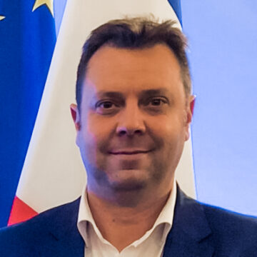 Portrait of Eneric Lopez