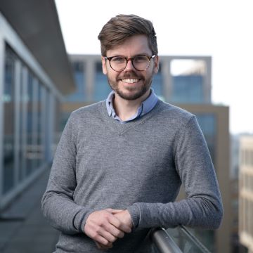 Portrait of Robert Pinsler