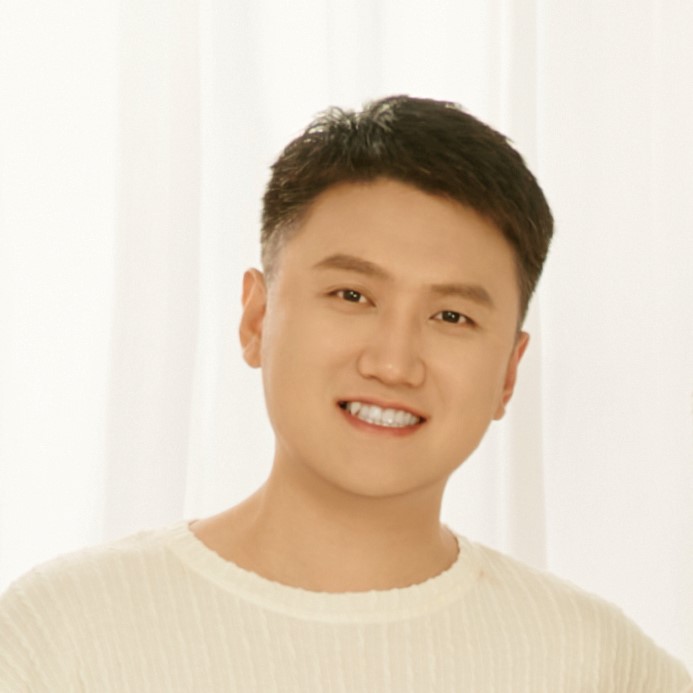 Portrait of Shijie Cao