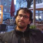 Deniz Guncelerの肖像