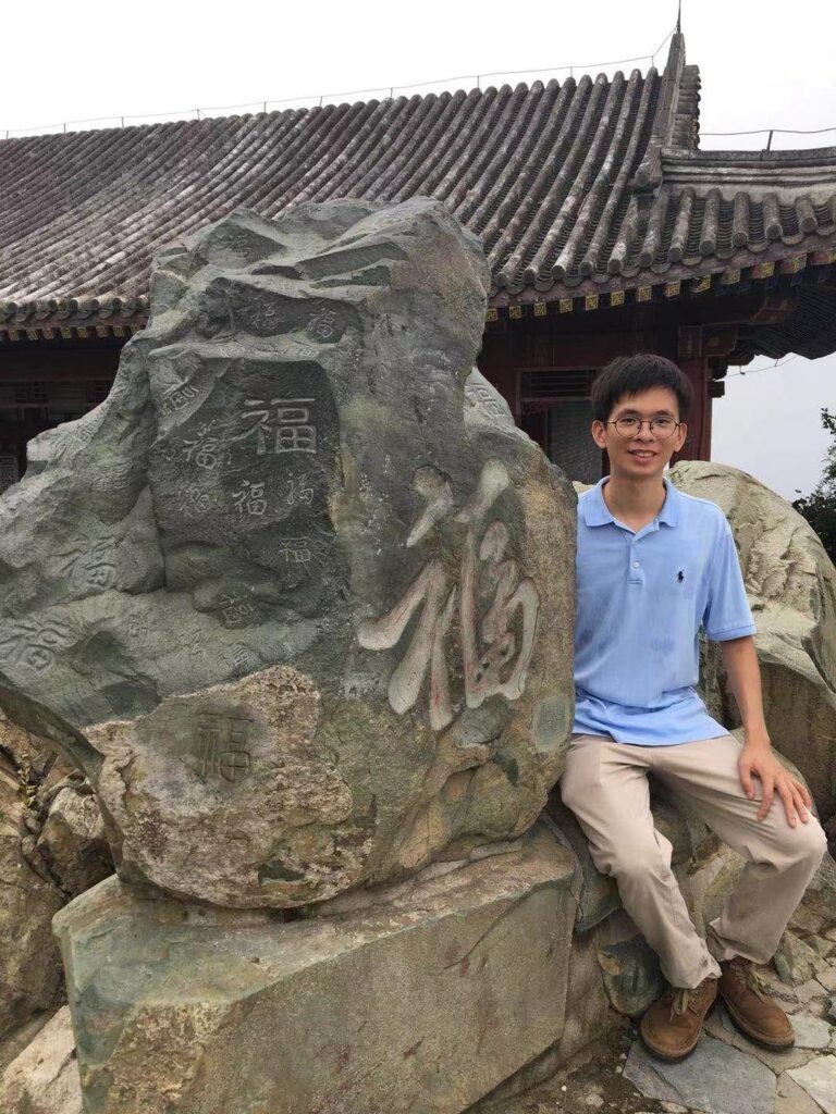 郑伟龙，2022 年度微软亚洲研究院铸星学者