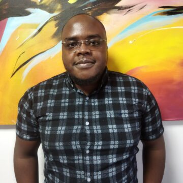 Nick  Mumero的肖像