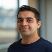 Niket Tandon的肖像