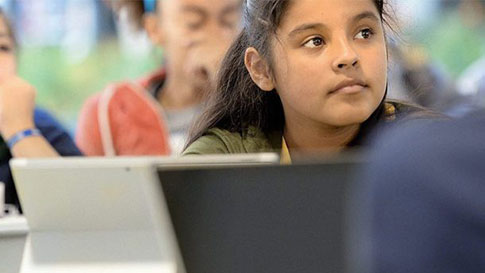 Студент в классе