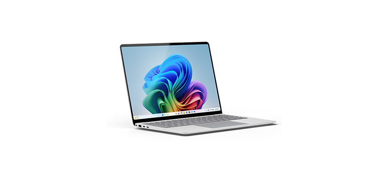 Surface Laptop 13インチ プラチナ（側面図）